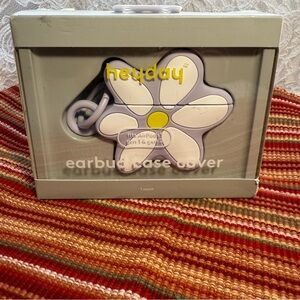 NWT - Heyday Flower Earbud Case Cover for AirPods - Gen 1 & Gen 2